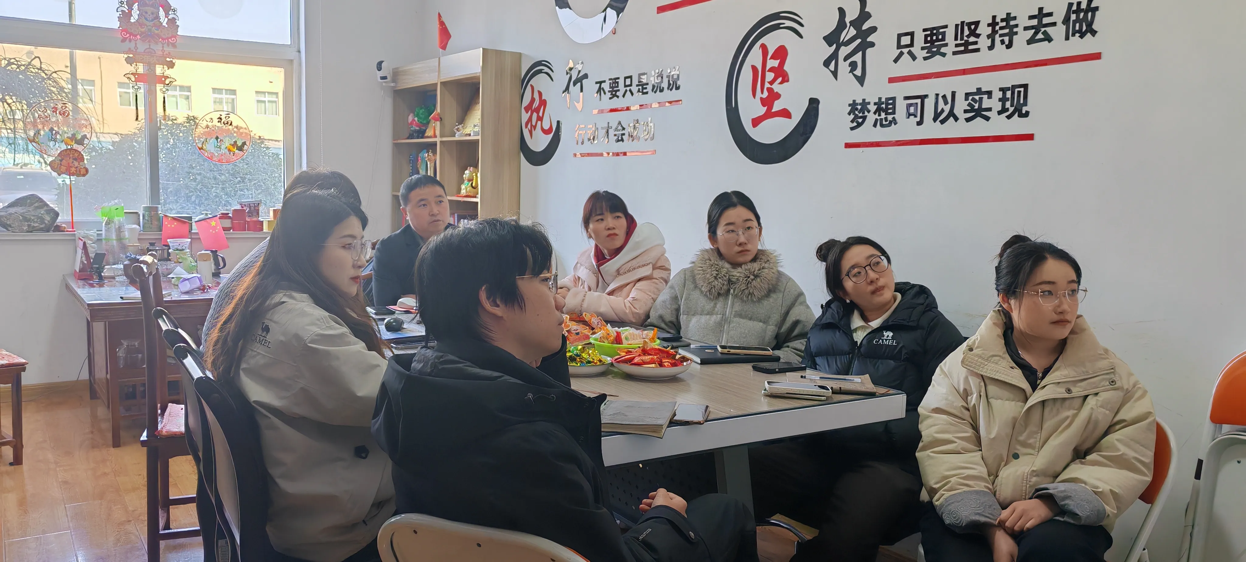 Набір JOJO готовий до року Коня