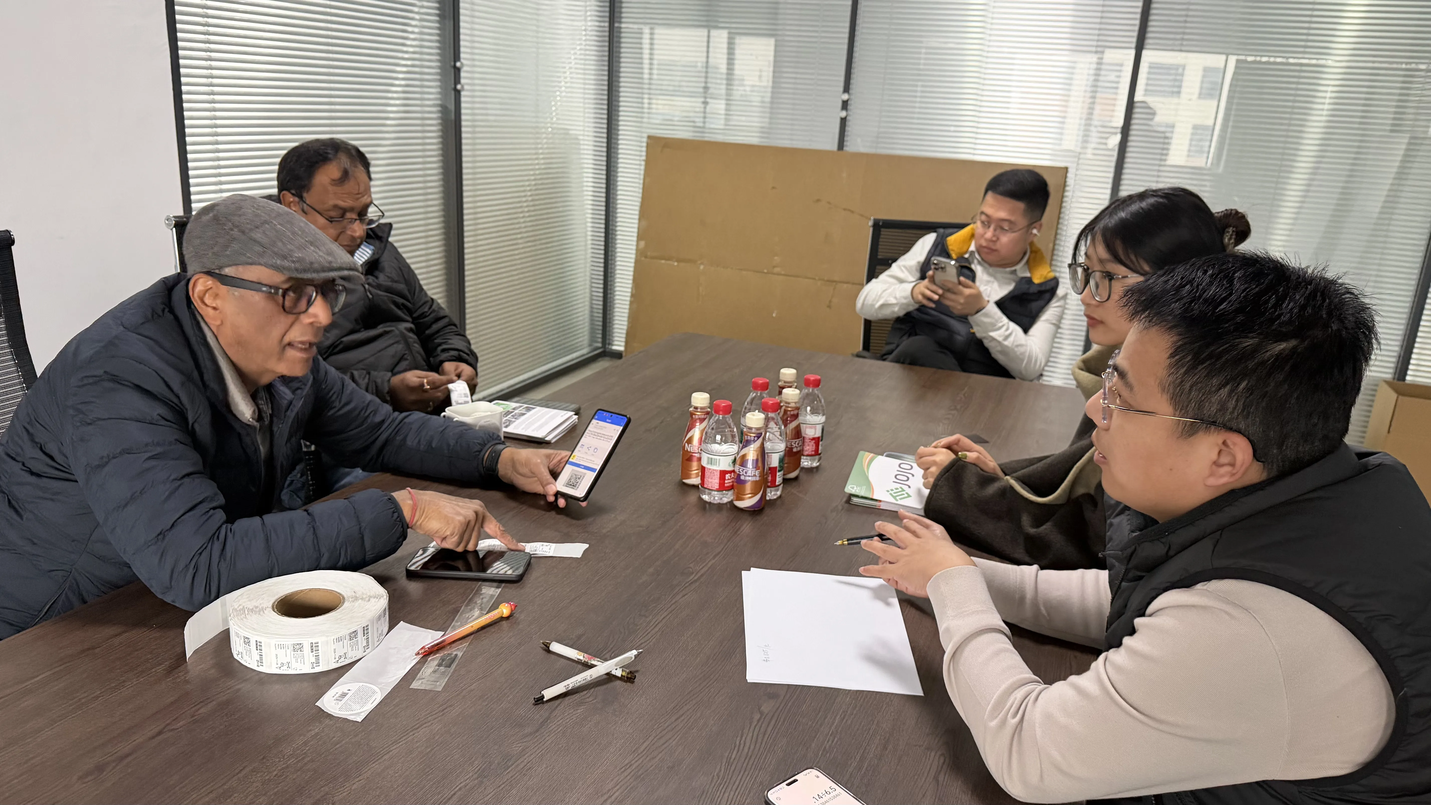 Тепло вітаємо клієнтів відвідати наш завод