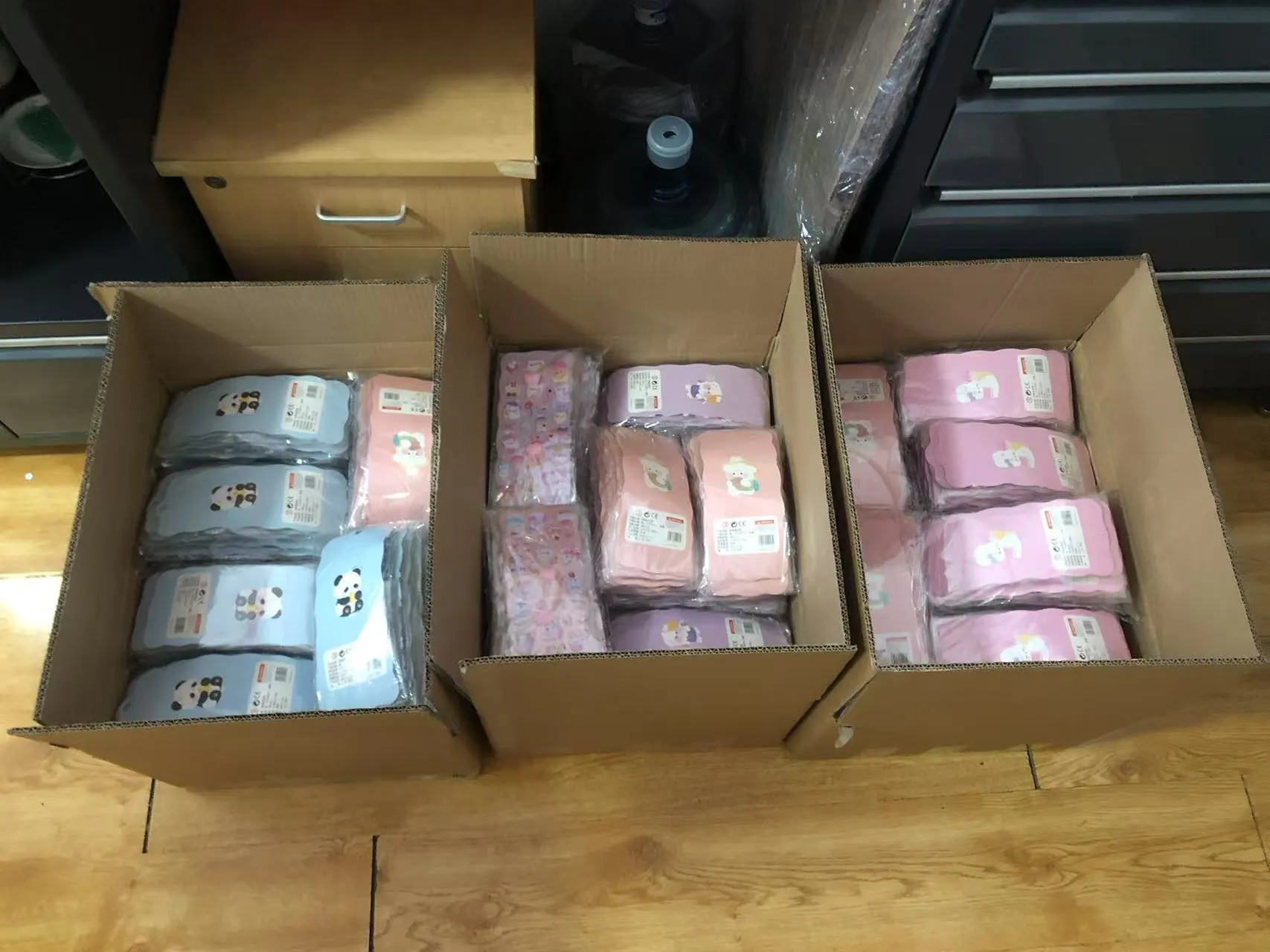 Тобі подобаються стікери у формі стикера?